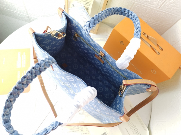 ルイヴィトンバッグ着用イメージ